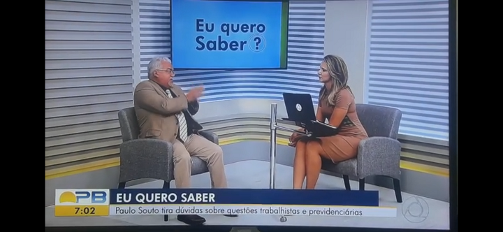 Em desabafo ao vivo, comentarista da Globo pede demissão e chora