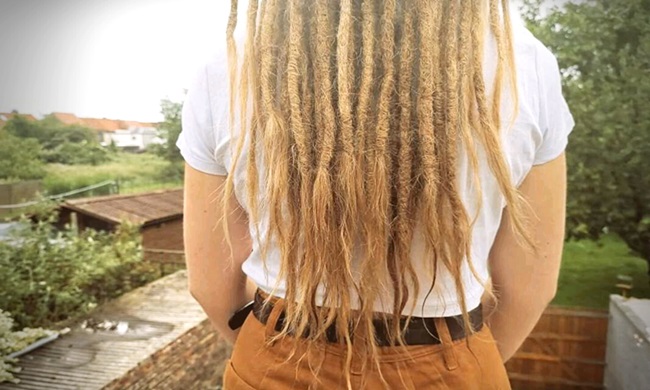 Apropriação cultural tabu amarelo rastafari dreadlocks 