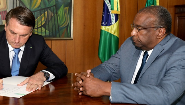 caso Decotelli racismo governo bolsonaro plágio