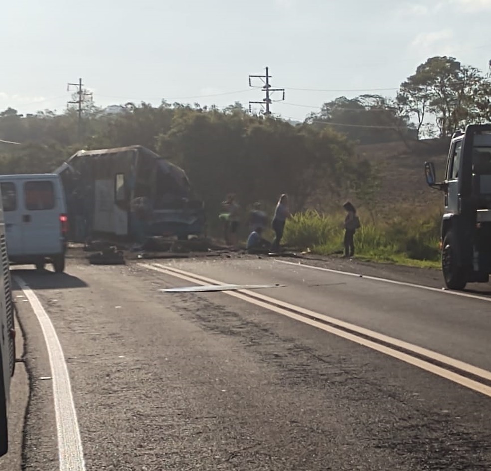 acidente entre Taguaí e Taquarituba