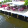 Menino de 5 anos é atacado no rosto por pitbull em restaurante pitbull-crianca