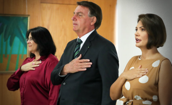 Bolsonaro investir pauta de costumes queda na aprovação 