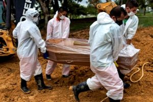 ministerio-da-saude-admite-brasil-chegara-a-3-mil-mortes-por-dia