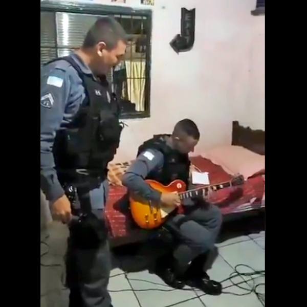 PM toca guitarra irmão de traficante prisão espiríto santo 