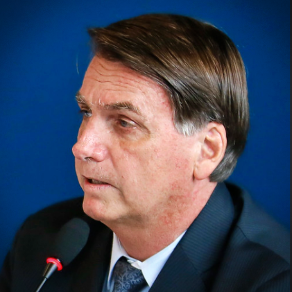 Bolsonaro explicar férias milhões dinheiro público