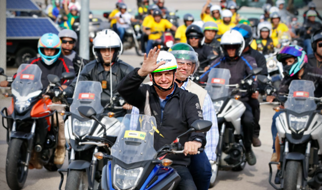 Apoiadores Bolsonaro sorteiam moto inflar passeio presidente