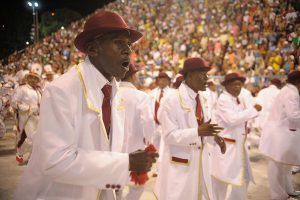 800px-Salgueiro_é_terceira_escola_no_desfile_das_campeãs_2016_17