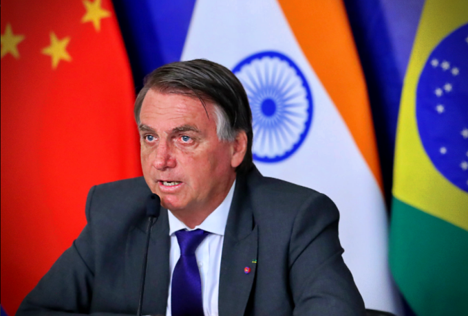 Bolsonaro elogia China apoiadores atordoados comunista vacina