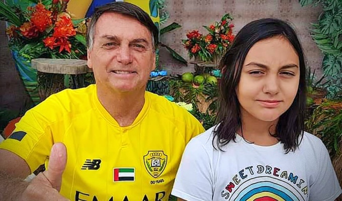 Comandante Exército autoriza filha de Bolsonaro a burlar matrícula colégio militar