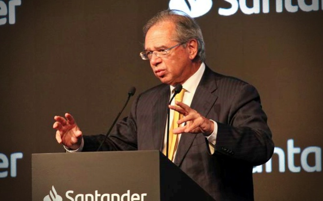 bolsonaro crise Enquanto Brasil afunda lucros do Santander Itaú disparam
