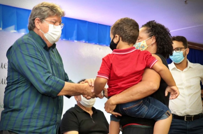 Programa Paraíba Acolhe entrega pagamentos benefícios órfãos pandemia