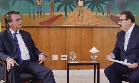 Bolsonaro em entrevista ao programa do Ratinho