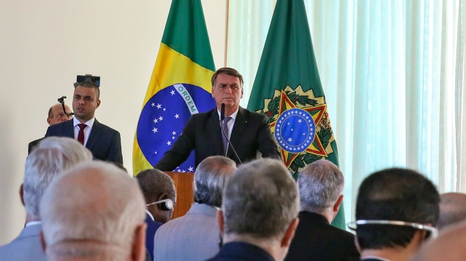 ataques Bolsonaro ruptura institucional Poderes tse eleições