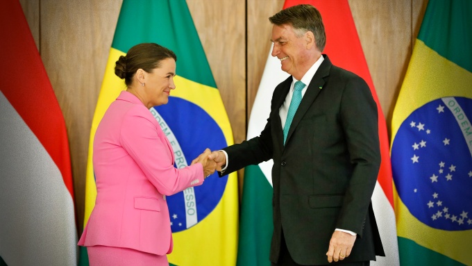 Extrema direita mundial se mobiliza reeleger Bolsonaro