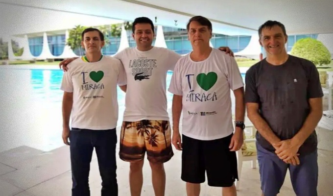 Caixa aprova envio milhões cidade família Bolsonaro Renato