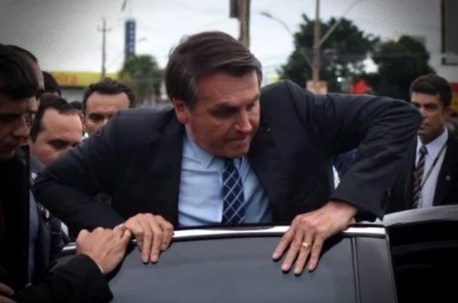 Bolsonaro prepara fuga Brasil caso perca eleição relata jornalista