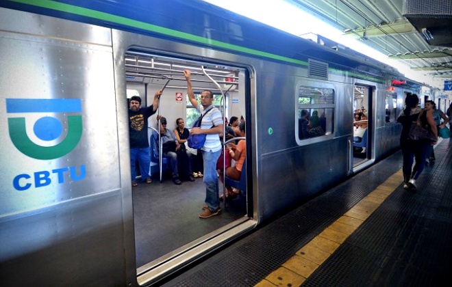 Metrô Belo Horizonte descumpre decisão judicial cobra passagem eleitor