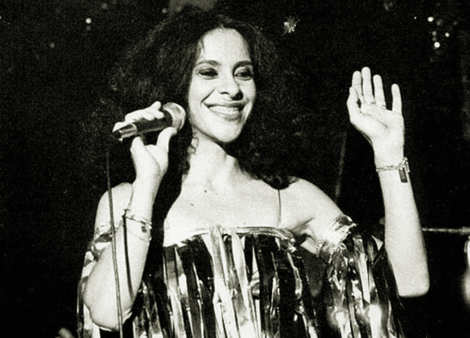 gal costa precisa saber fã amor esquerda 