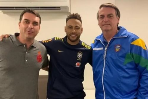 FIFA poderá punir Neymar por promessa que fez a Bolsonaro