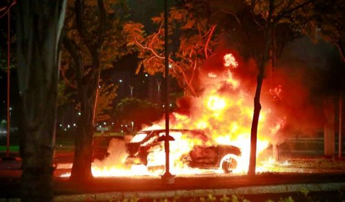 Apoiadores acusam Bolsonaro covarde destruírem Brasília