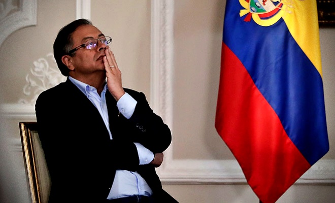 Presidente Colômbia determina próprio filho irmão sejam investigados