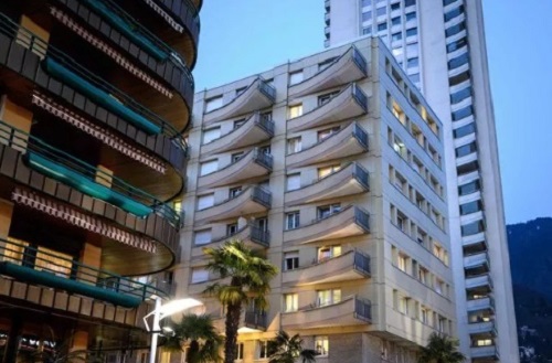 família se jogou de prédio