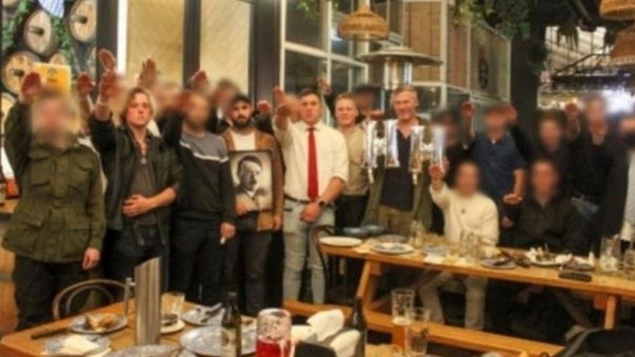 Neonazistas em restaurante na Austrália