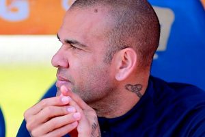 daniel-alves-se-pronuncia-diz-perdoa-mulher-acusa-estupro