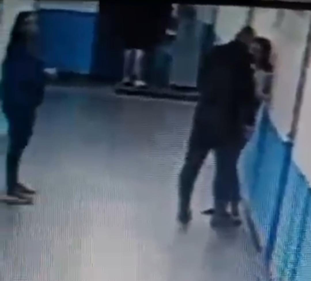 pm invade escola rio de janeiro