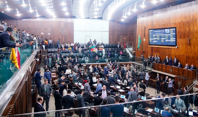 Deputados tentam mudar trecho racista hino RS conservadores contra