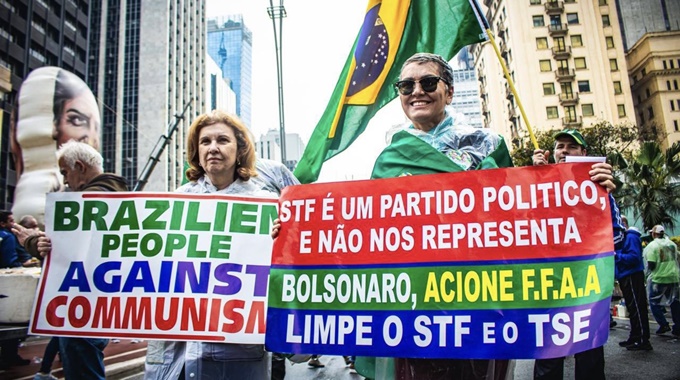 Pesquisa Datafolha mostra eficácia paranoia anticomunista Brasil