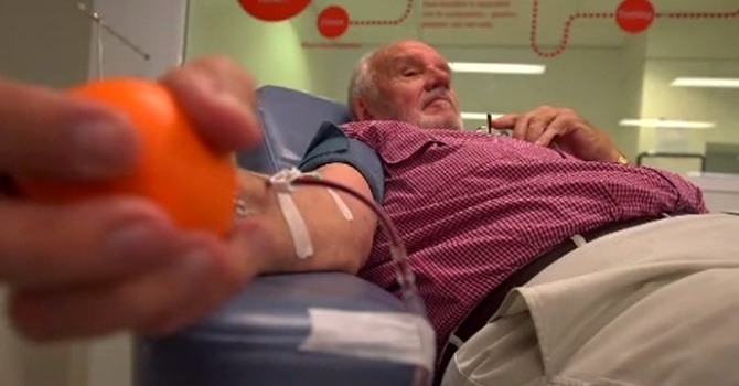 Sangue dourado Homem rara condição salvou mais milhões bebês