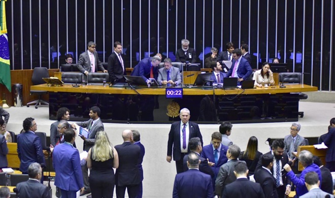 Taxação de ‘super-ricos’ é aprovada na Câmara; apenas NOVO e PL votaram contra