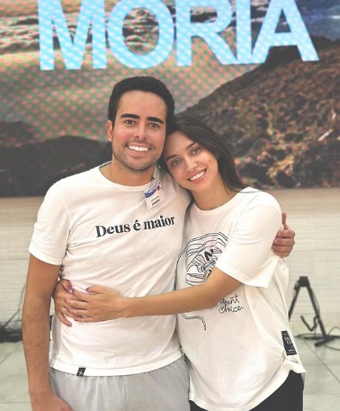 João Holanda Caldas e Isadora Martins