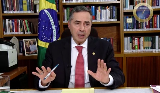 Barroso procura centro que gato comeu stf