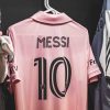 como-camisa-rosa-messi-tornou-se-maior-fenomeno-marketing-esportivo-planeta