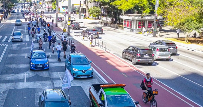 Mobilidade sustentável São Paulo ganha maior hub recarga veículos elétricos América Latina