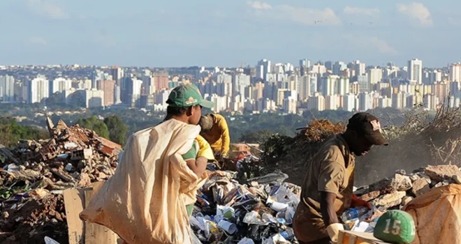 Renda mais ricos vezes superior mais pobres