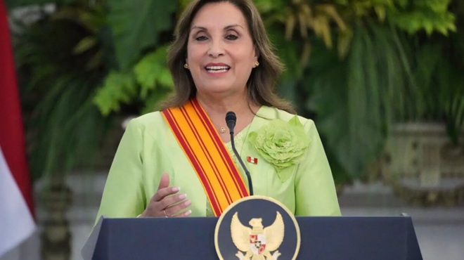 Congresso Peru destitui Dina Boluarte empossa José Jerí meio crise violência instabilidade política