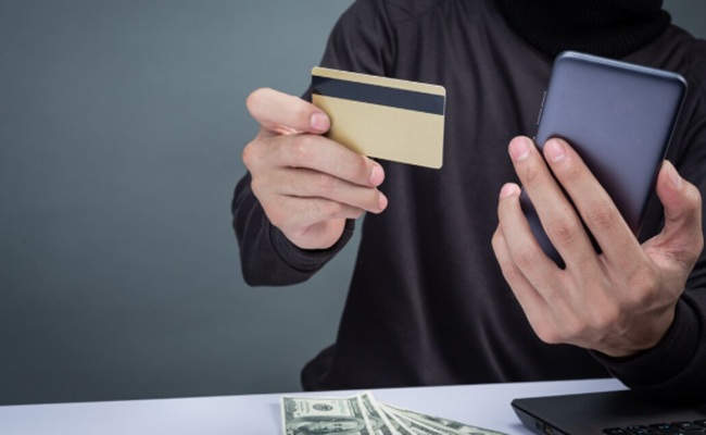 Golpe do motoboy: como funciona como proteger