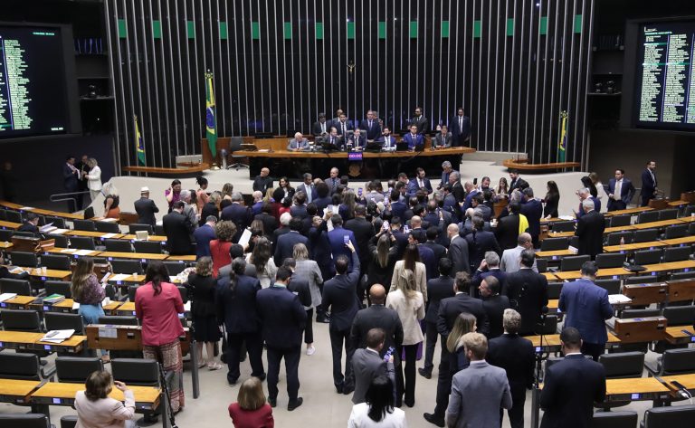 plenário camara dos deputados