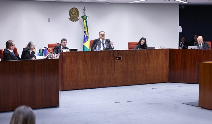 STF aposentadoria compulsória juízes punidos corrupção faltas graves