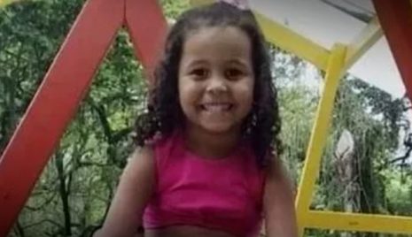 Caso Ana Clara revela atuação de Flávio Bolsonaro na defesa de PM acusado de matar menina de 5 anos caso-ana-clara-revela-atuacao-flavio-bolsonaro-defesa-pm-matar-menina