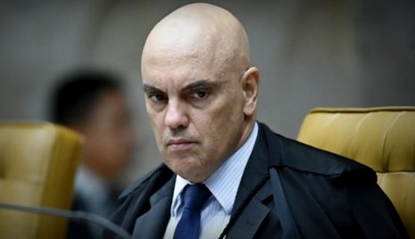 entenda-por-que-moraes-liberou-flavio-visitar-jair-bolsonaro-segundo-turno