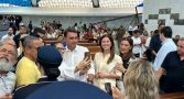 Flávio Bolsonaro vai à missa no Dia da Padroeira do Brasil após semanas de embates com católicos flavio-bolsonaro-missa-dia-padroeira-brasil-embates-catolicos