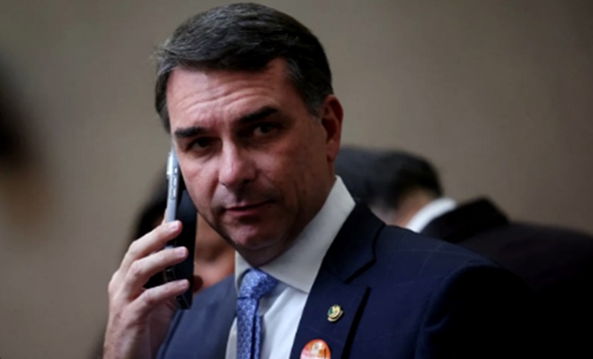 Flávio Bolsonaro TSE monitoramento judicial Pragmatismo remoção publicações restrições divulgação notícias