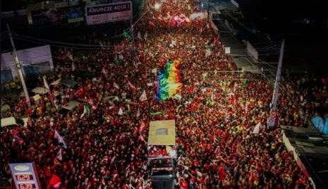 Manifestação pró-Lula reúne multidão em João Pessoa com presença de Ana Elisa manifestacao-pro-lula-multidao-joao-pessoa-presenca-ana-elisa