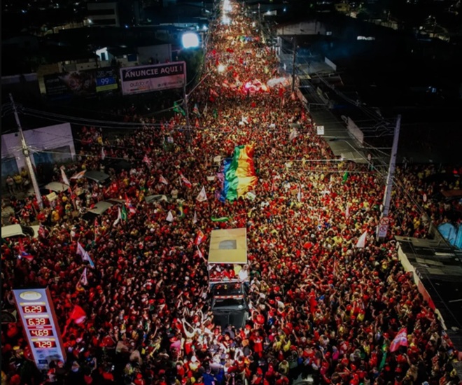 Manifestação pró-Lula reúne multidão em João Pessoa presença Ana Elisa