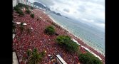 Multidão ocupa Copacabana em ato pró-Lula um dia após manifestação na Paulista receber críticas por cobertura da Globo multidao-copacabana-ato-pro-lula-manifestacao-paulista-criticas-cobertura-globo