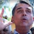 tesouraco-prometido-flavio-bolsonaro-atingir-aposentadorias-programas-sociais-vale-gas-farmacia-popular